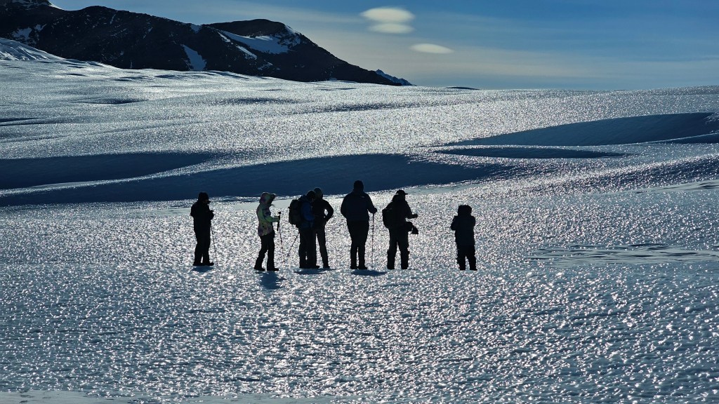 Flat-Earth Community Shaken by Pastor’s “Final Experiment” in Antarctica