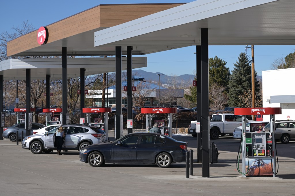 Lakewood Limits New Gas Stations and Car Washes in the City