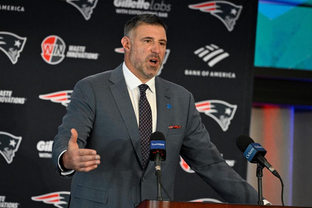 Mike Vrabel Aims to Eliminate Entitlement in Patriots’ New Era