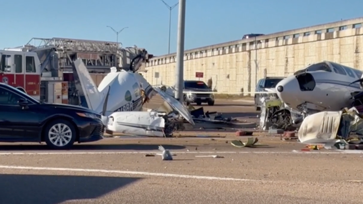 Plane Crash on Texas Highway Sends Four to Hospitals