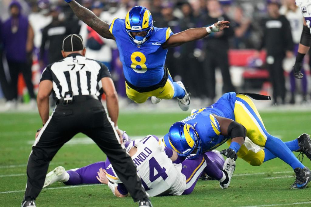 Rams Dominate Vikings 27-9 in NFC Wild-Card Showdown