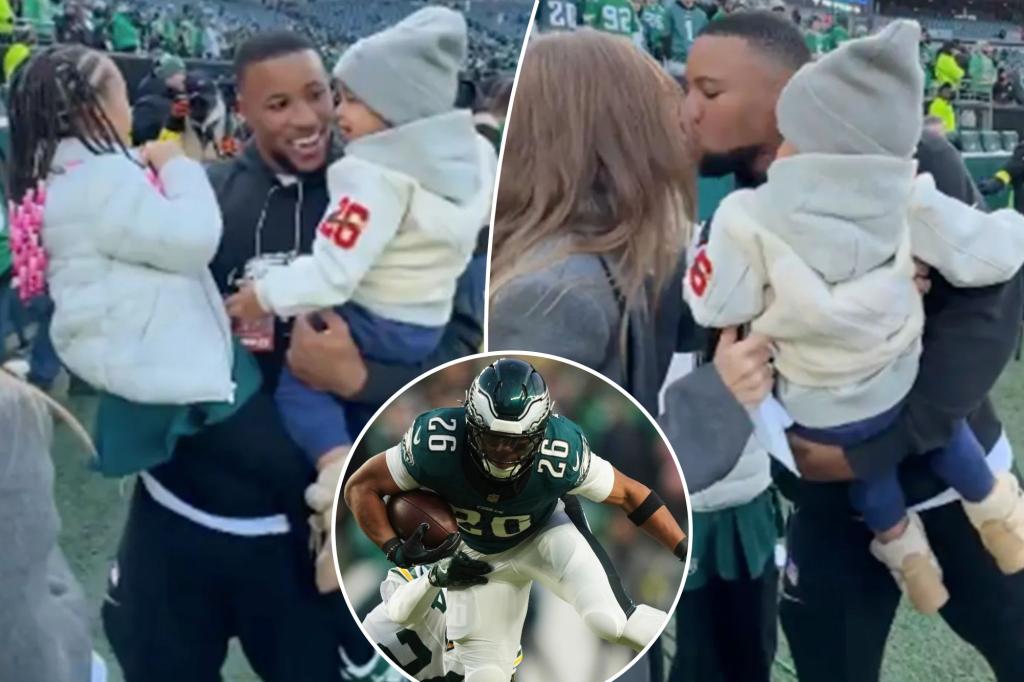 Saquon Barkley Enjoys Heartwarming Family Moment Before Eagles Playoff Game