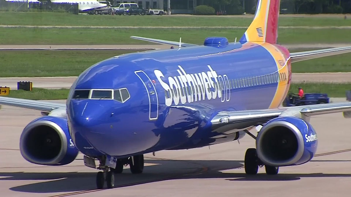 US DOT Takes Action Against Southwest Airlines and Fines Frontier Airlines