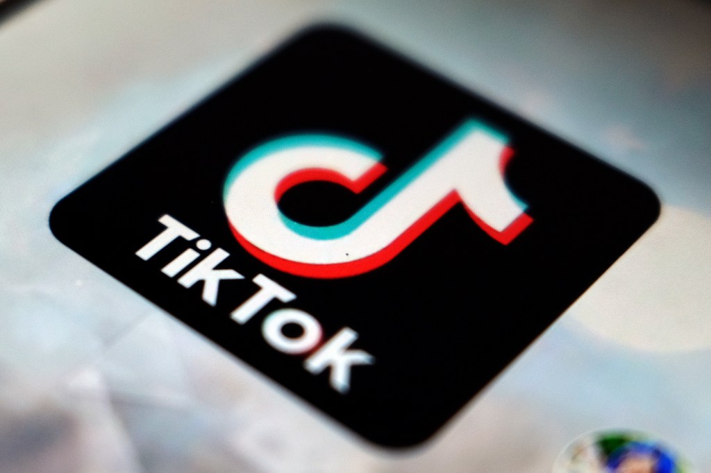 TikTok Restores Service After Trump Promises Executive Order to Pause Ban