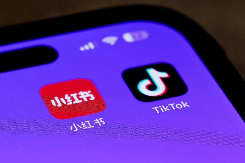 US TikTok Users Turn to Xiaohongshu Amid Looming TikTok Ban